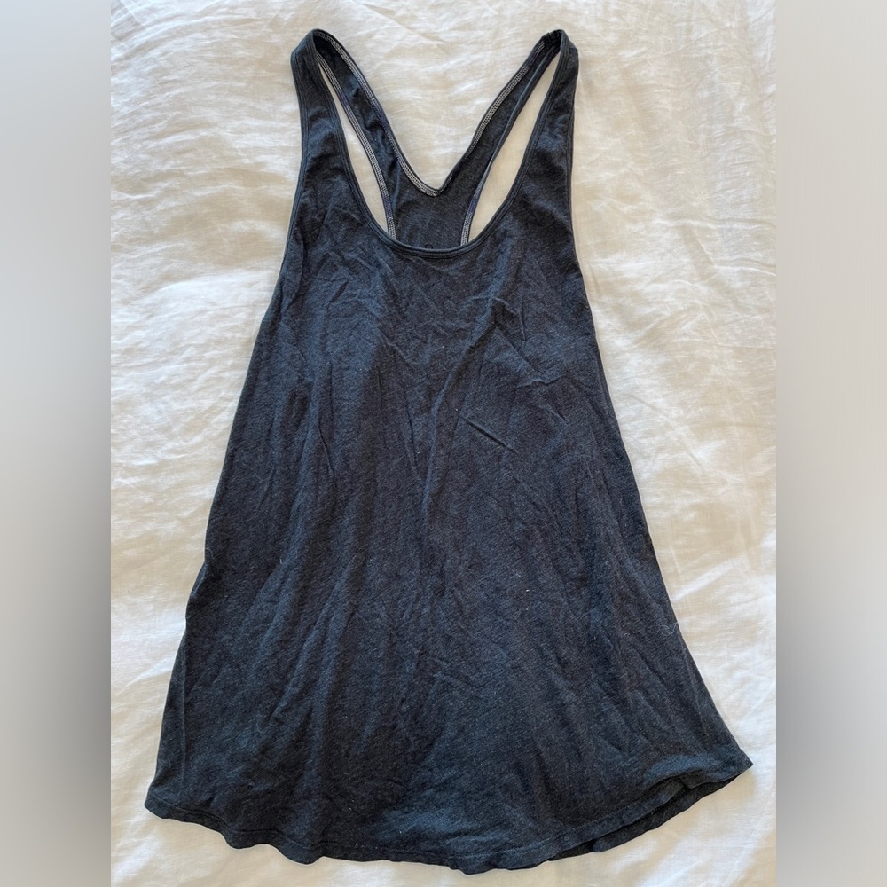 Excellent condition! Dark gray Lululemon loose fit tank size 6